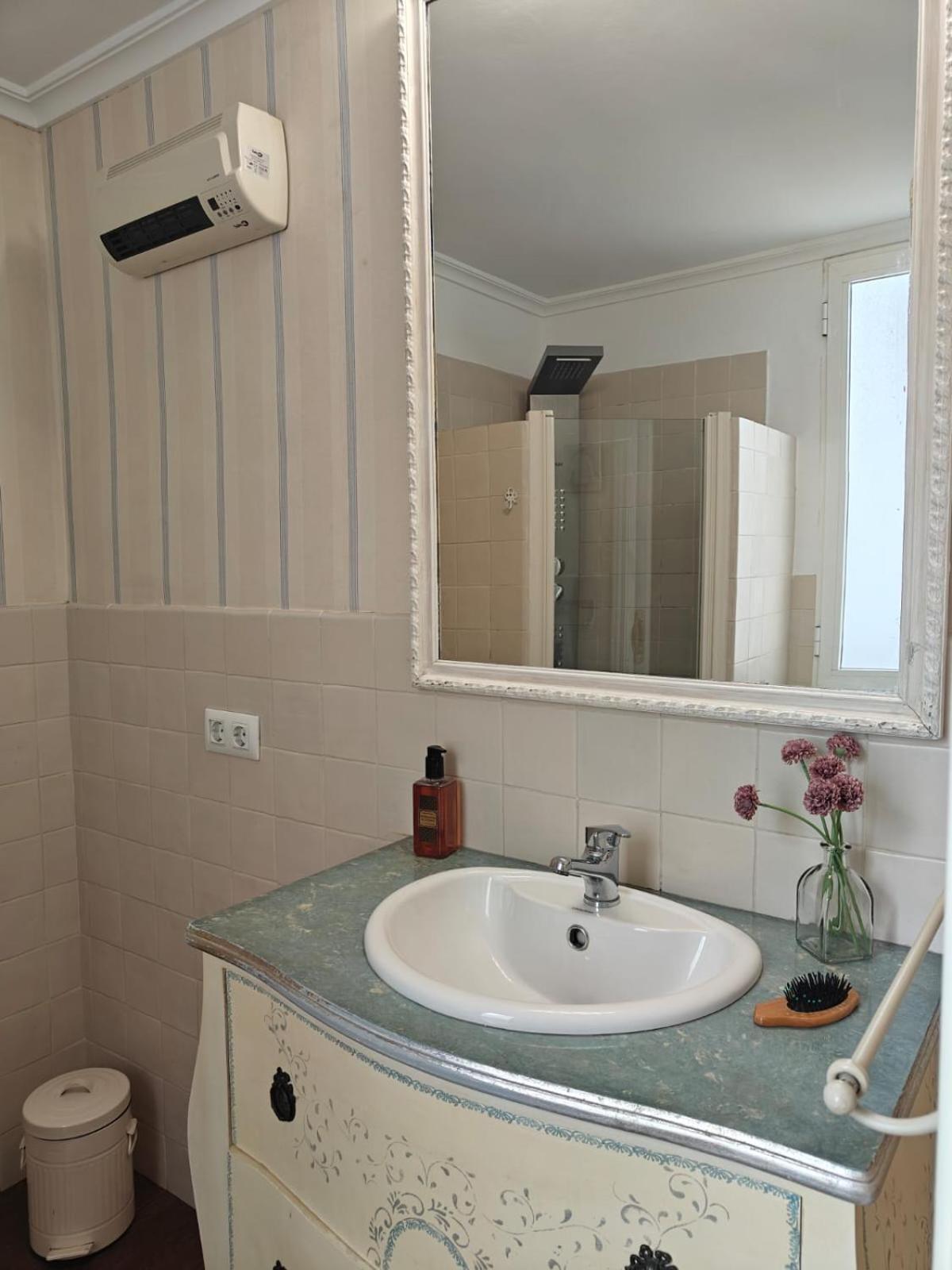 Gran Capitan Luxury Center Apartment- Parking Cordoba Exterior photo
